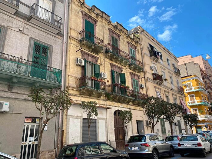 Appartamento trilocale in vendita in Via Dante SolitoCorvisea Taranto Taranto, Taranto