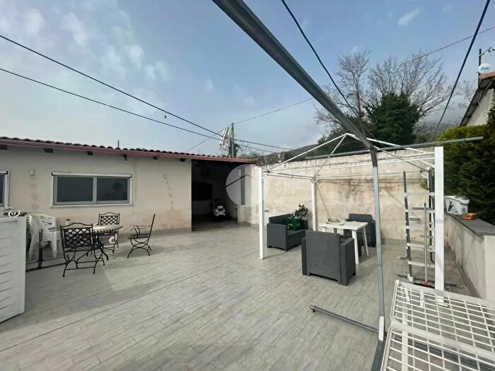 Casa quadrilocale in vendita in V Cupa Lionello, Torre Del Greco