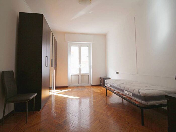 Appartamento trilocale in affitto in Via Adolfo Wildt, Casoretto, Milano