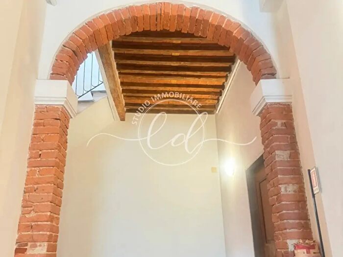 Appartamento quadrilocale in affitto in Pietrasanta