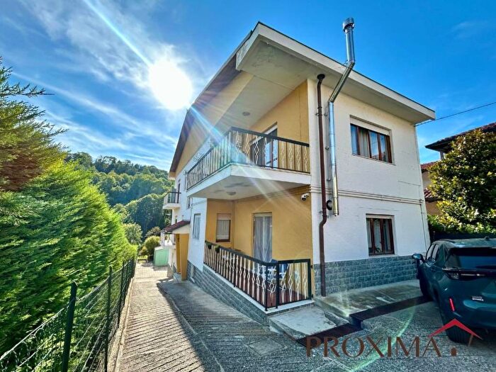 Casa con 6 locali in vendita in Via Pavarolo, Baldissero Torinese