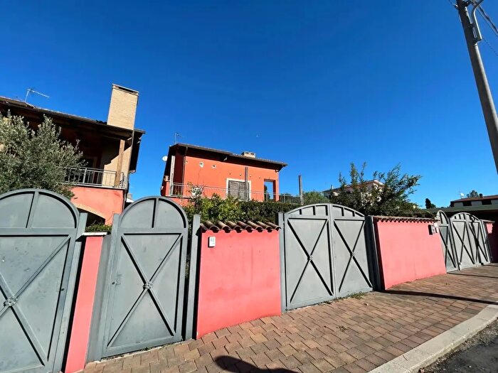 Casa quadrilocale in vendita in Via delle Fresie, Anzio