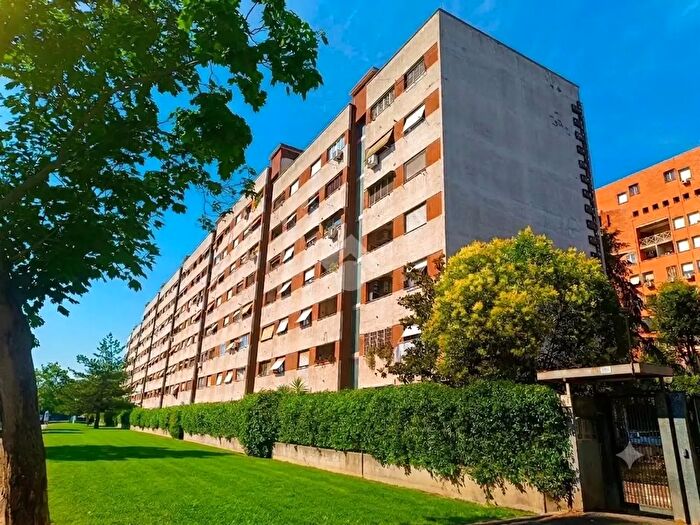 Appartamento quadrilocale in vendita in Viale Giorgio De Chirico, Roma