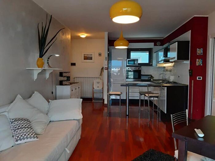 Appartamento trilocale in affitto in Via Inghilterra, Porto Allegro, Montesilvano
