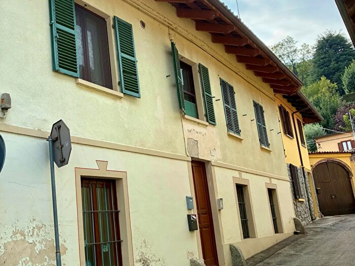 Appartamento quadrilocale in affitto in Via Roma, Rivoli
