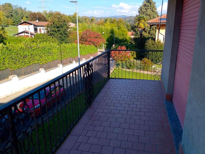 Appartamento trilocale in affitto in Via Dormelletto, Centro, Arona