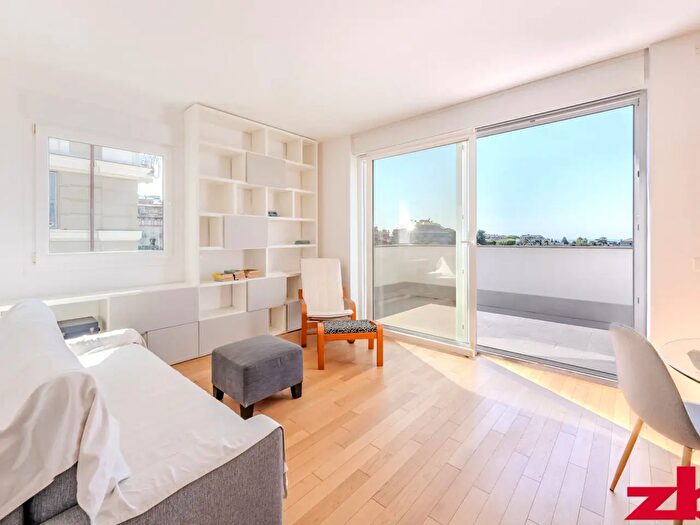 Appartamento trilocale in vendita in Via Padre Giovanni Semeria, Genova