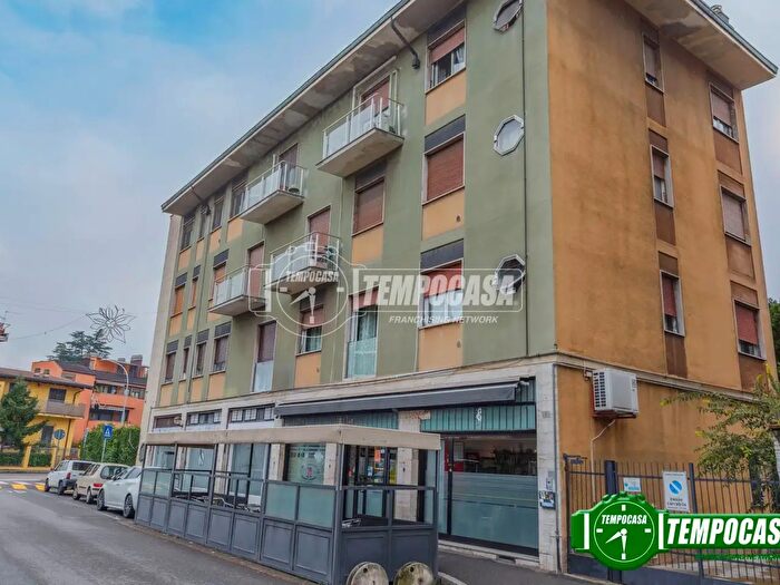 Appartamento bilocale in vendita in Via della Repubblica, Cesano Boscone
