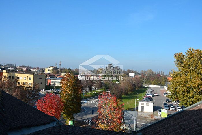 Appartamento trilocale in vendita in Via Cappuccini, Cremona