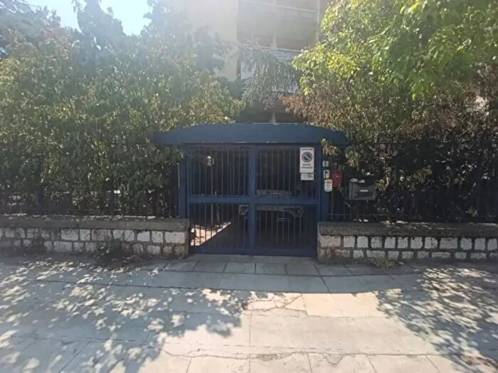 Appartamento con 5 locali in vendita in Viale Lazio, Palermo