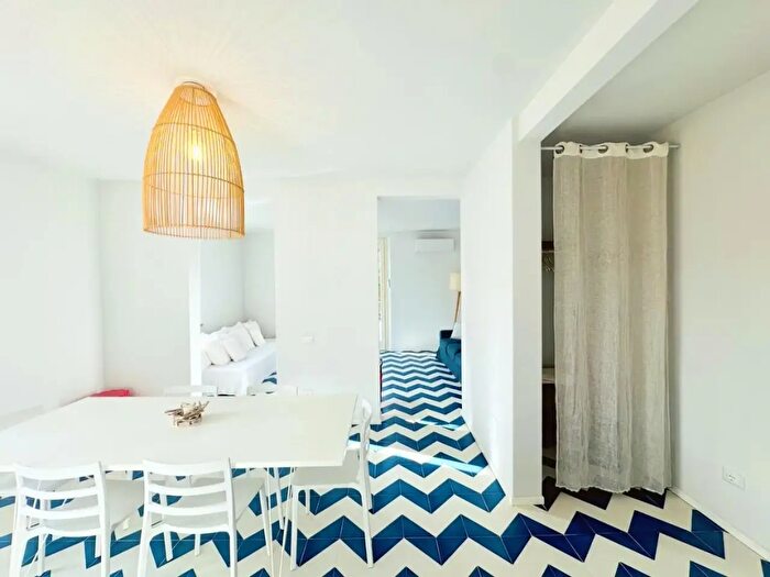 Appartamento con 7 locali in affitto in Forte Dei Marmi