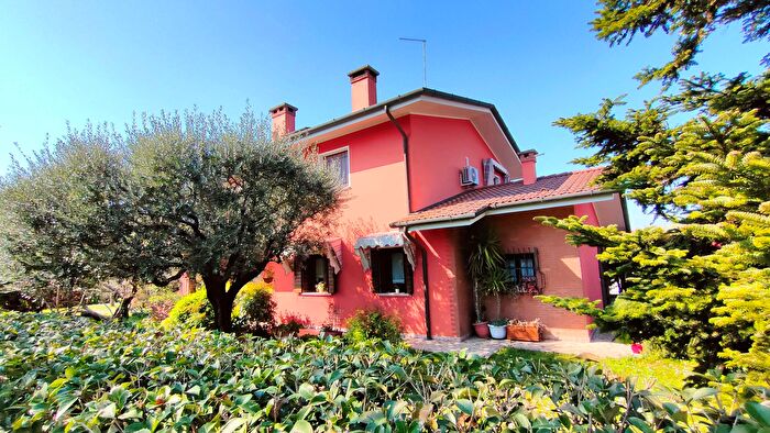 Casa con 5 locali in vendita in Scorze