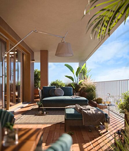 Appartamento quadrilocale in vendita in Via Petitti, Milano