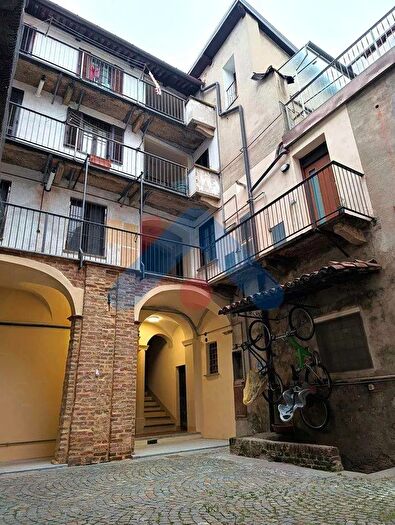 Casa bilocale in vendita in Via Carlo Alberto, Chieri