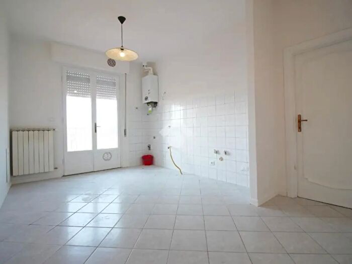 Appartamento trilocale in vendita in Via Siena, Prato