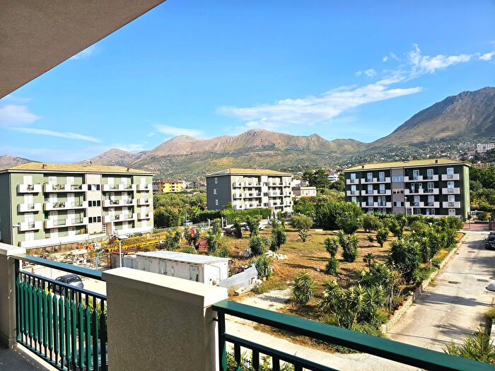 Appartamento quadrilocale in vendita in Carini