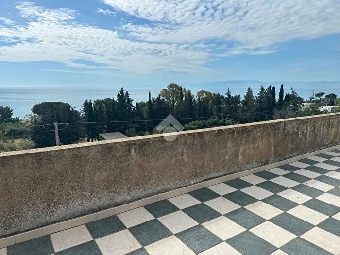Appartamento trilocale in vendita in Via XXV Aprile, Trebisacce