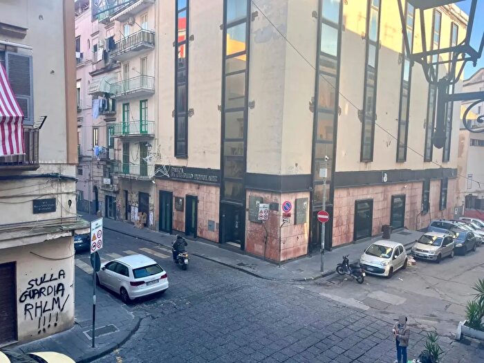 Appartamento monolocale in vendita in Via Gradoni E Canali, Torre Del Greco