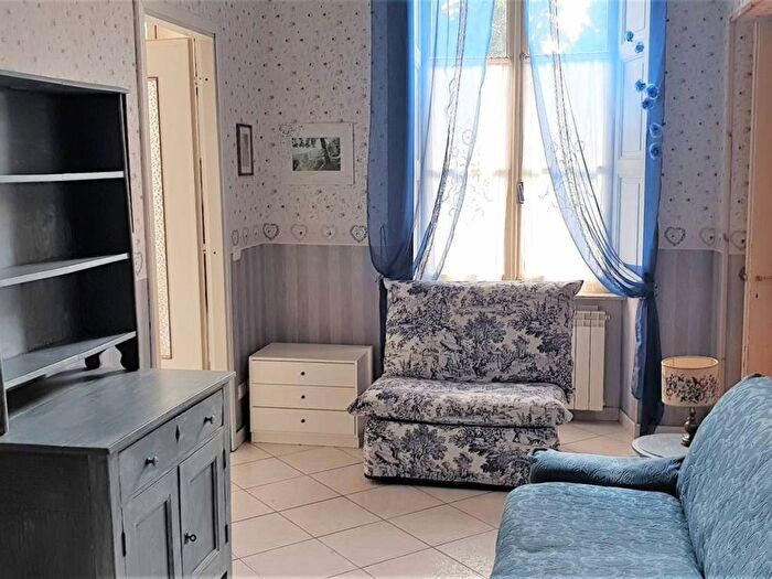 Appartamento trilocale in affitto in Via Garibaldi, Pralungo
