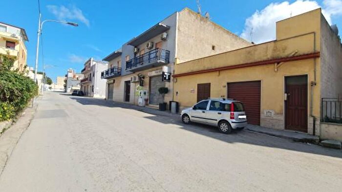 Casa con 6 locali in vendita in Via Trapani, Castelvetrano