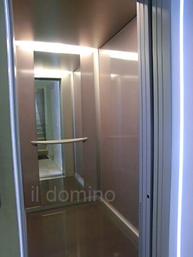 Appartamento quadrilocale in vendita in Via Bezzecca, Padova