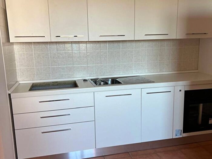 Appartamento trilocale in affitto in Via Pomello, Centro, Castelvetro Piacentino