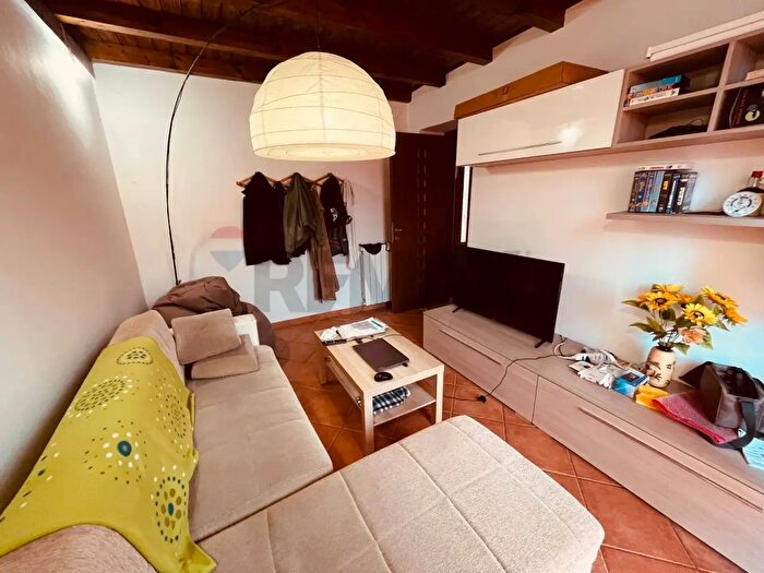 Appartamento trilocale in vendita in Via Cadorna, Germignaga