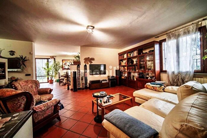 Casa con 6 locali in vendita in Giuseppe Toniolo, San Giuliano Terme