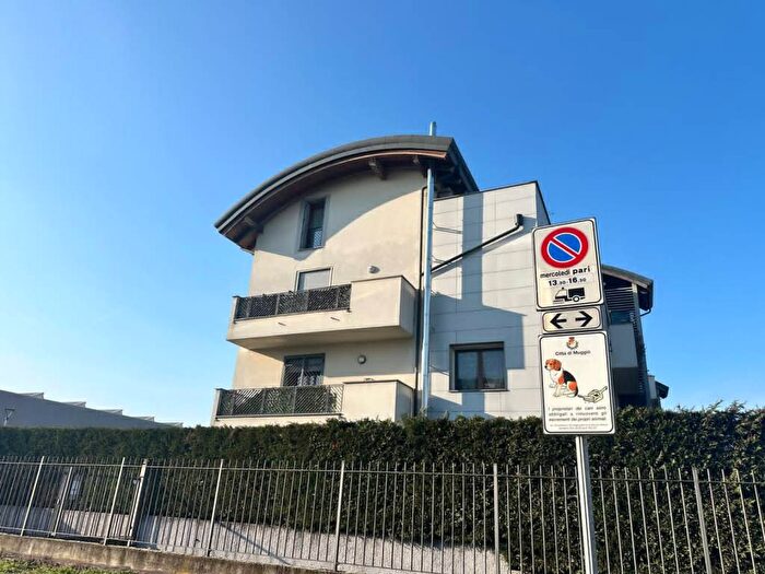 Appartamento bilocale in affitto in Via IV Novembre, Centro, Muggiò