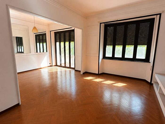 Appartamento con 5 locali in affitto in Viale Abruzzi, Buenos Aires, Milano