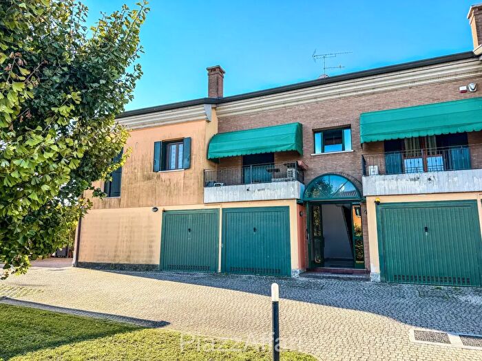 Appartamento quadrilocale in vendita in Via Rialto, Brugine