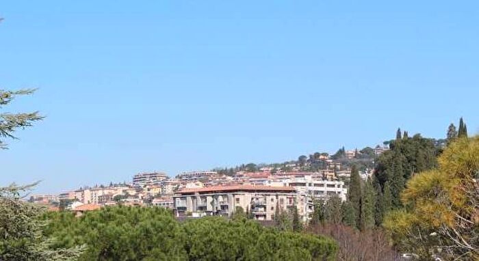 Appartamento quadrilocale in affitto in Via Annibale Vecchi, Elce, Perugia