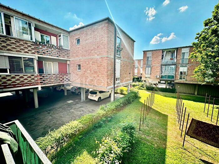 Appartamento quadrilocale in vendita in Via Achille Grandi, Bologna