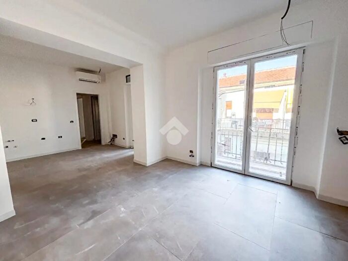 Appartamento trilocale in vendita in Via Piave, Lissone