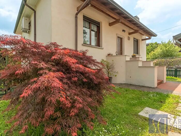 Casa quadrilocale in vendita in Via Venti Settembre, Nerviano