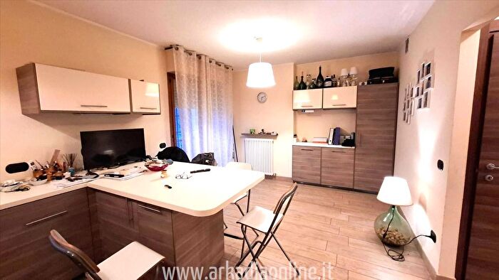 Casa quadrilocale in vendita in Piacenza