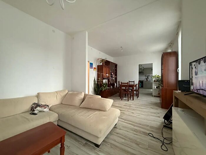 Casa con 9 locali in vendita in Rovigo