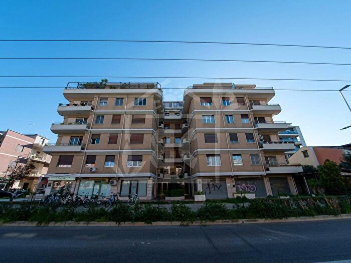 Appartamento quadrilocale in affitto in Via Camillo Benso di Cavour, Viale Bovio Piazza Duca degli Abruzzi, Pescara