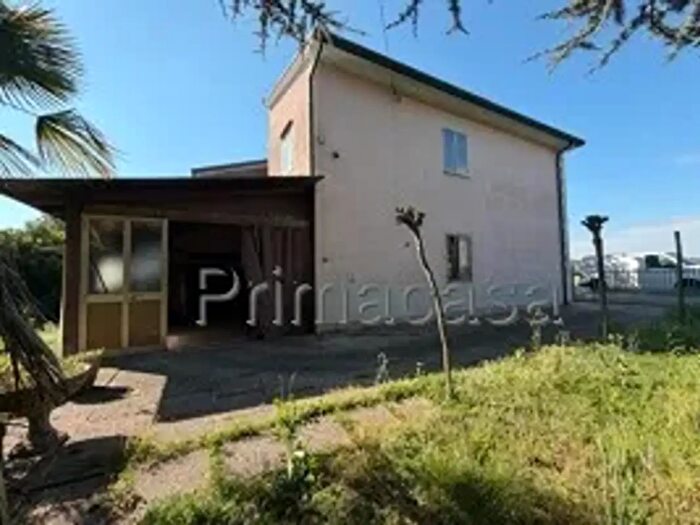 Casa con 6 locali in vendita in Via Stazione, Zimella