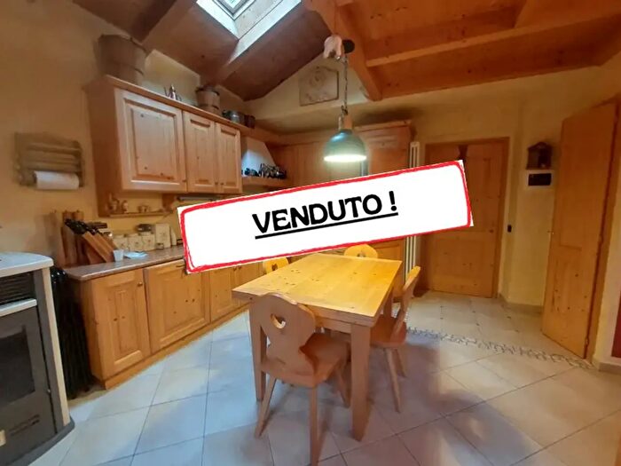 Appartamento trilocale in vendita in Via Cesare Battisti, Dimaro Folgarida