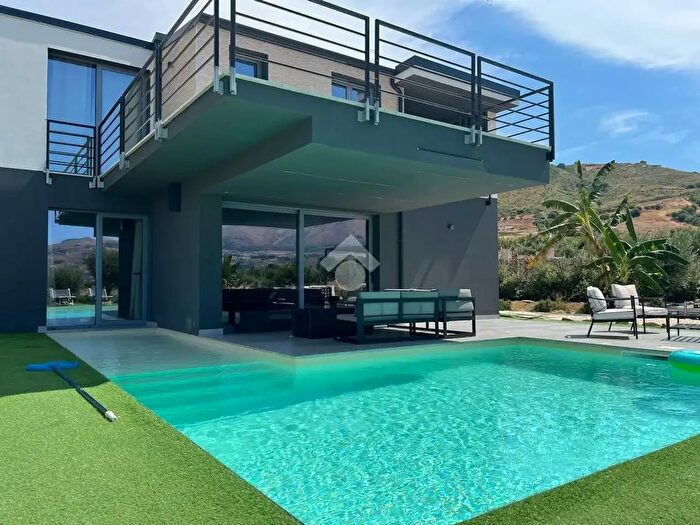 Casa con 5 locali in vendita in Contrada Fraginesi, Castellammare Del Golfo