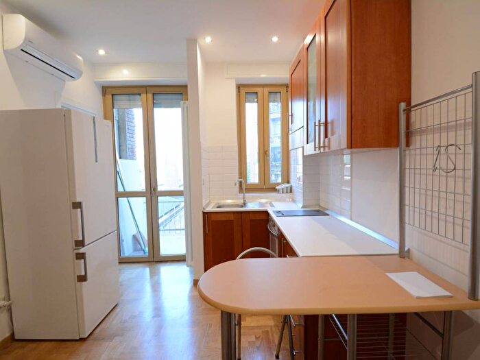 Appartamento monolocale in affitto in Via Ambrogio Binda, Barona, Milano