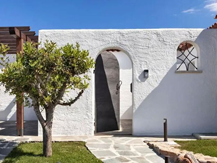 Casa con 5 locali in vendita in Strada Comunale CannigioneSaline, Arzachena