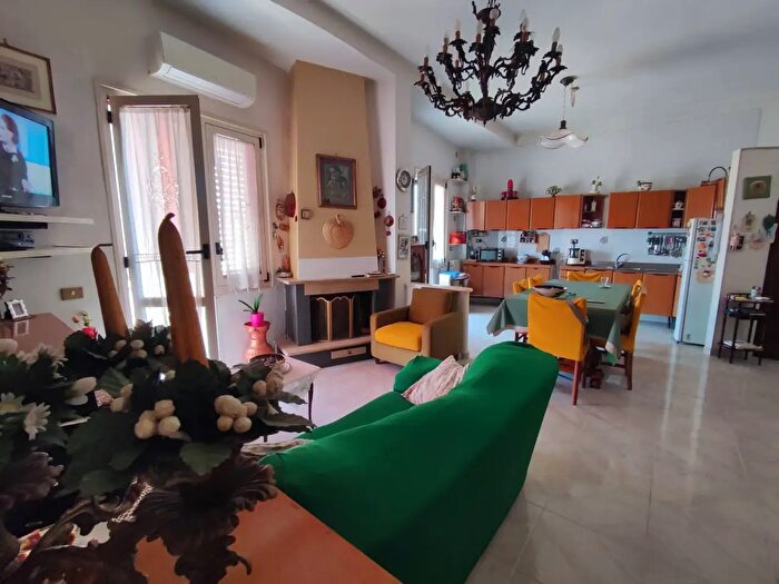 Appartamento quadrilocale in vendita in Via Pietro Mascagni, Pontecagnano Faiano