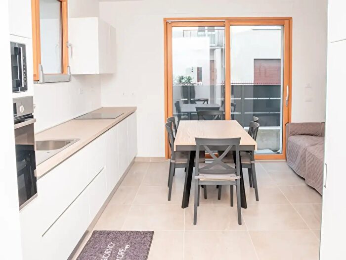 Appartamento trilocale in affitto in Padova