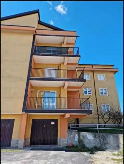Appartamento con 6 locali in vendita in Via dei Cedri, San Giovanni In Fiore