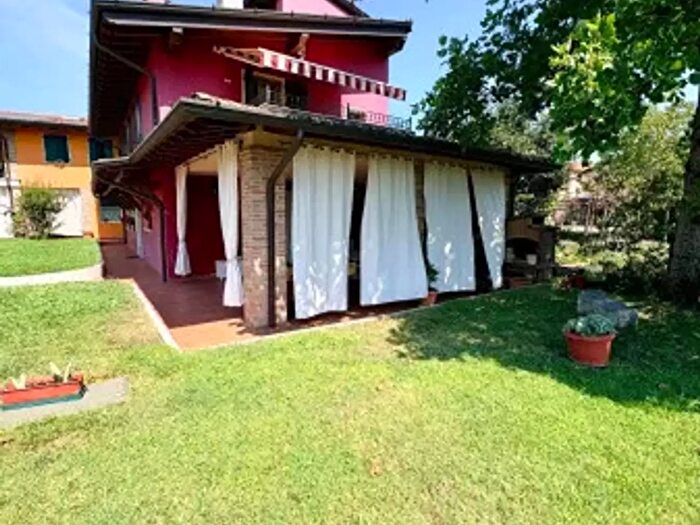 Casa con 5 locali in vendita in Via Patuzza, Nuvolera