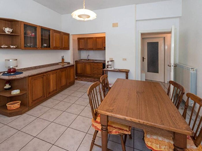 Appartamento trilocale in affitto in Strada per Verzi, Centro, Finale Ligure