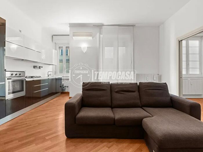 Appartamento bilocale in affitto in Via Bazzini, Milano