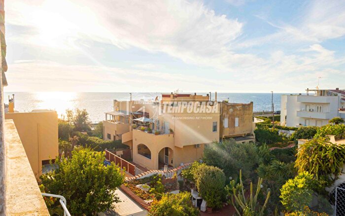 Casa con 5 locali in vendita in Via Tuscania, Santa Marinella